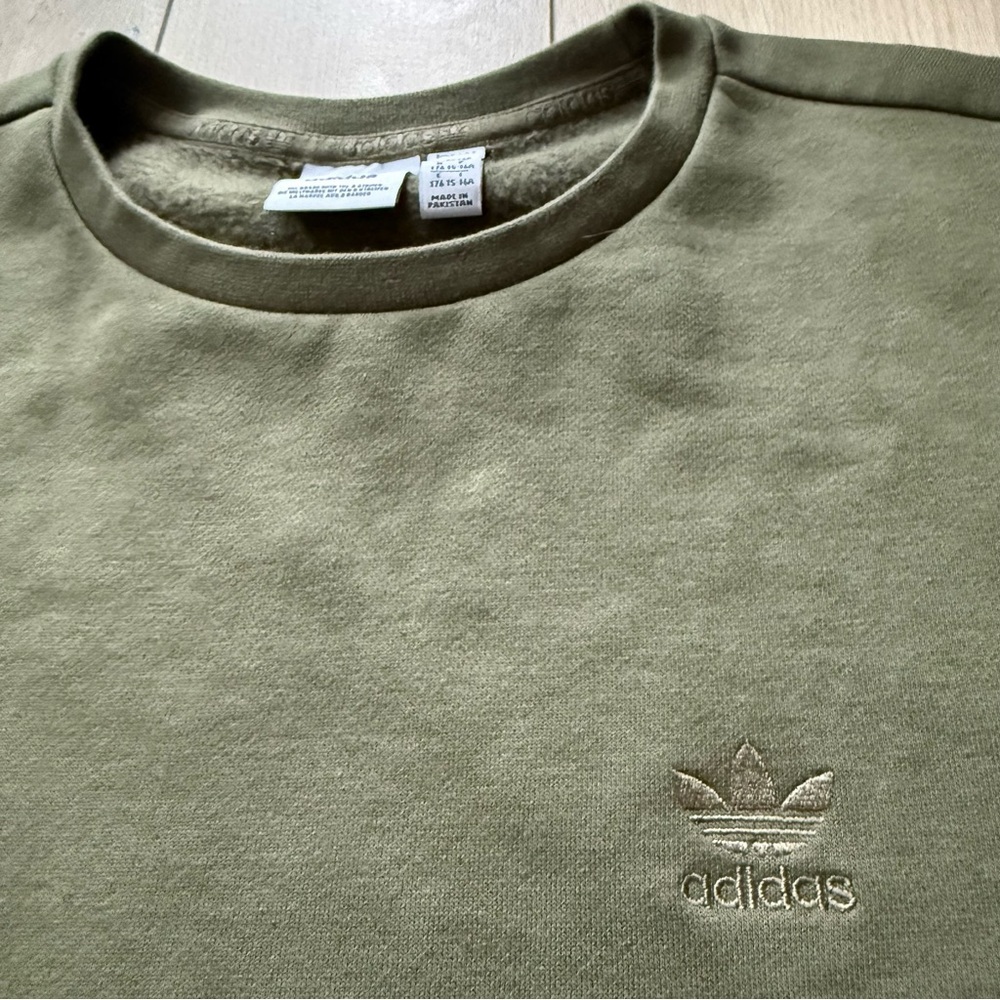 Adidas Logo Embroidered Boyfriend Sweatshirt in Olive Green Juniors Size XL - Picture 4 of 11